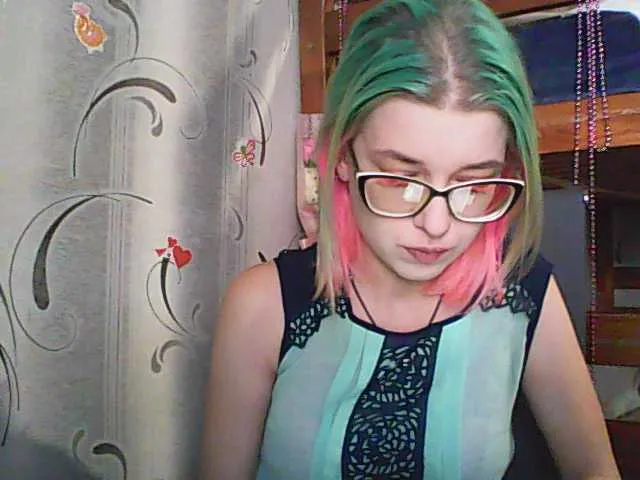 Live sex webcam photo for malvinella #240971780