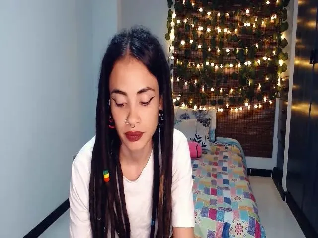 Live sex webcam photo for Luna__sparkly #264556578