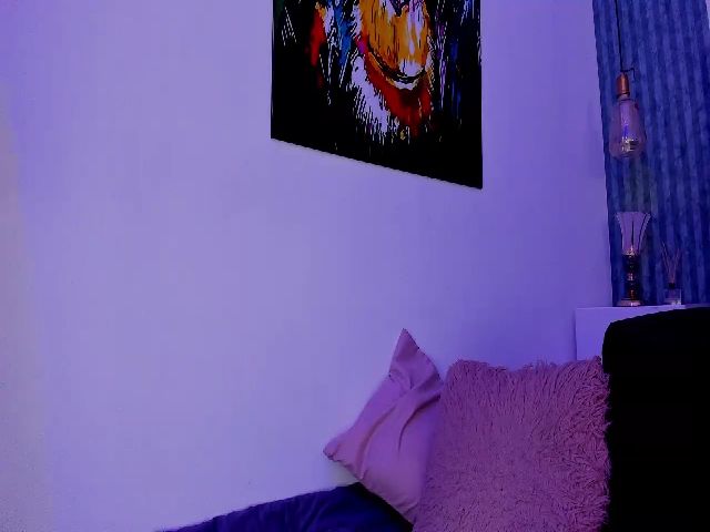 Live sex webcam photo for GENESIS_WELLS #257204550