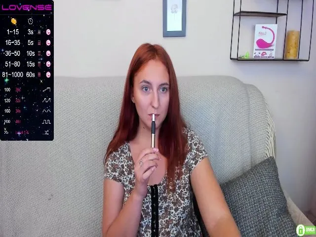 Live sex webcam photo for FoxyDarkX #264907521