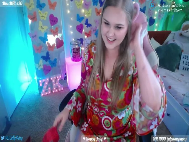 Live sex webcam photo for ZillyKitty #258328558