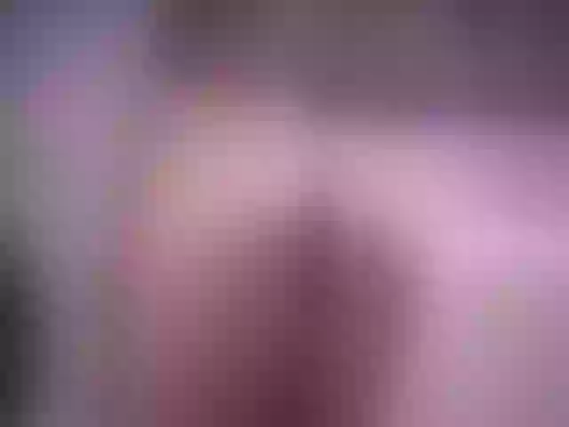 Live sex webcam photo for JuicyyAngel #241101860
