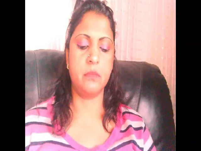 Live sex webcam photo for indianbbygirl #259952673