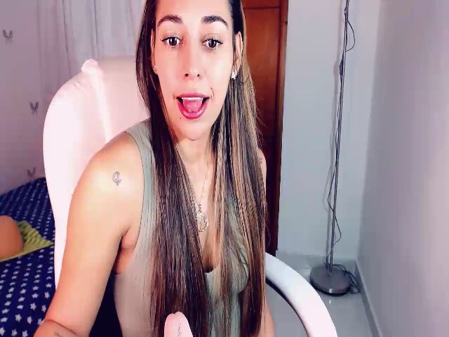 Live sex webcam photo for Tamy_bennett #261337036