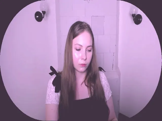 Live sex webcam photo for MollyMey #260909168