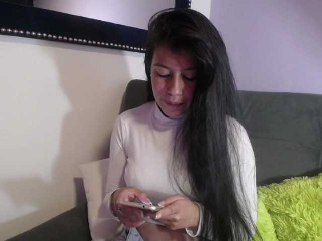 Live sex webcam photo for Manevalki01 #241190535