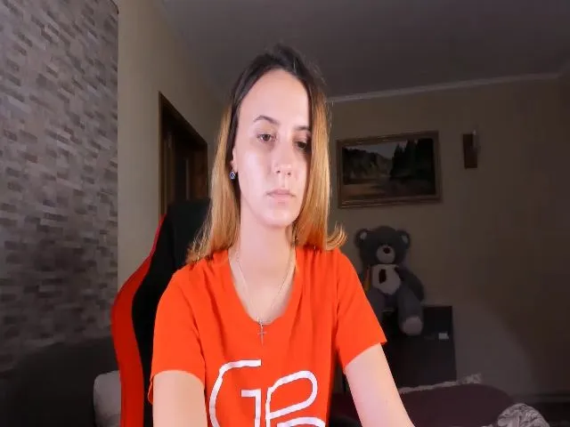 Live sex webcam photo for AnnaTY98 #260055943