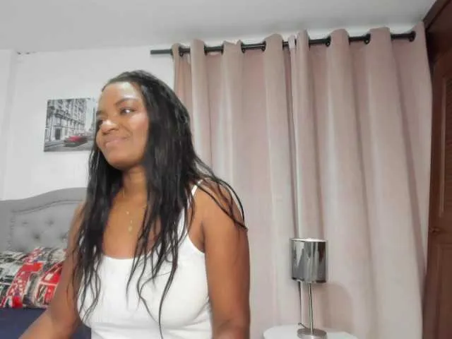 Live sex webcam photo for ZAMMARA #241363834