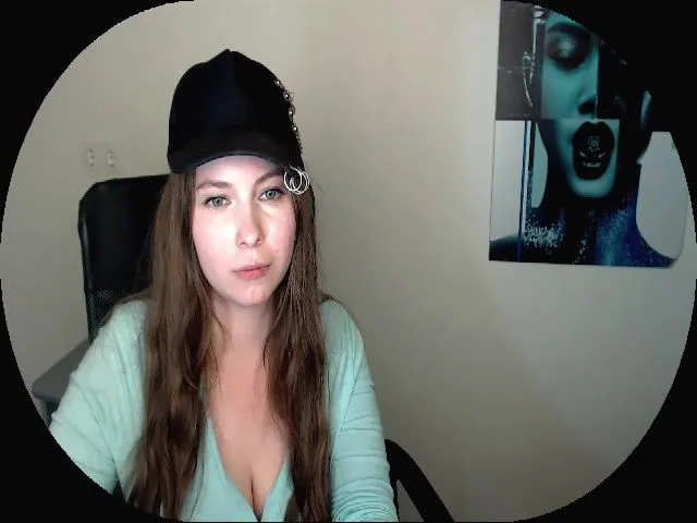 Live sex webcam photo for MollyMey #265217235