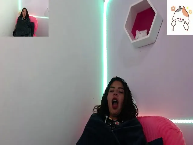 Live sex webcam photo for Cathryskyy #257441181