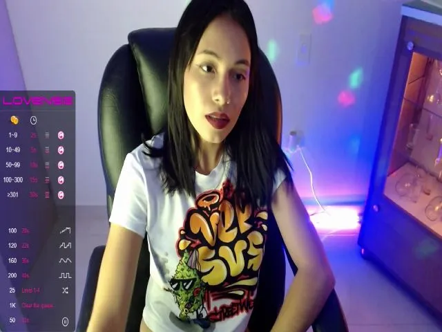 Live sex webcam photo for Addisonclark9 #263347207