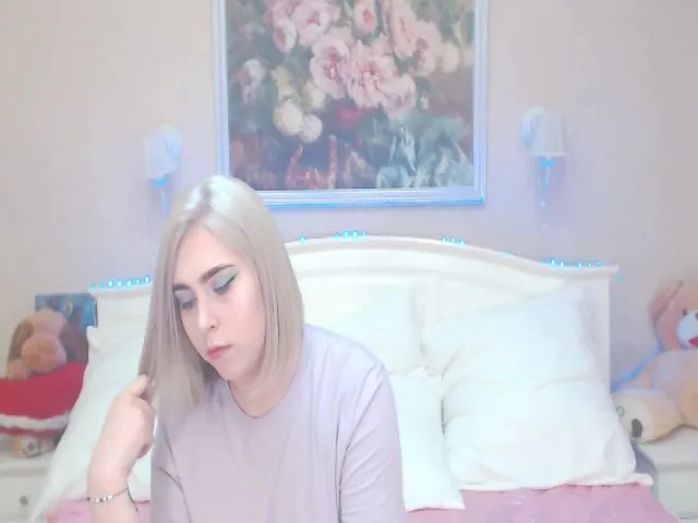 Live sex webcam photo for AmaliaDiva #265278755