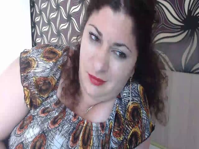 Live sex webcam photo for MilenaDivine #253140747