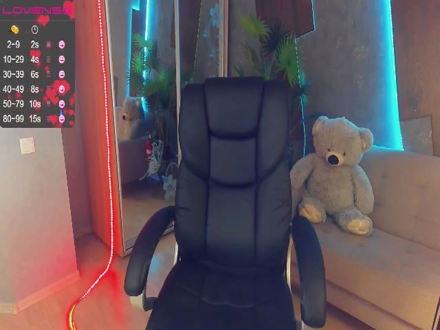 Live sex webcam photo for GabbyQueenn #256373244