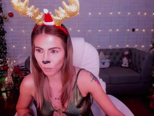 Live sex webcam photo for CassieKleinX #240911864