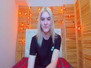 Live sex webcam photo for MarliTes #252150659