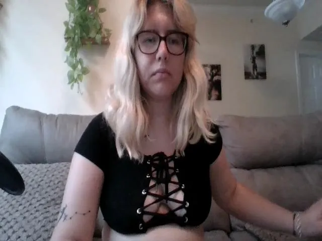Live sex webcam photo for cozychristine #254889518