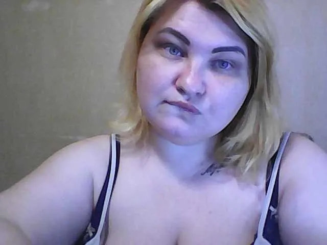 Live sex webcam photo for AmyRedFox #241366160