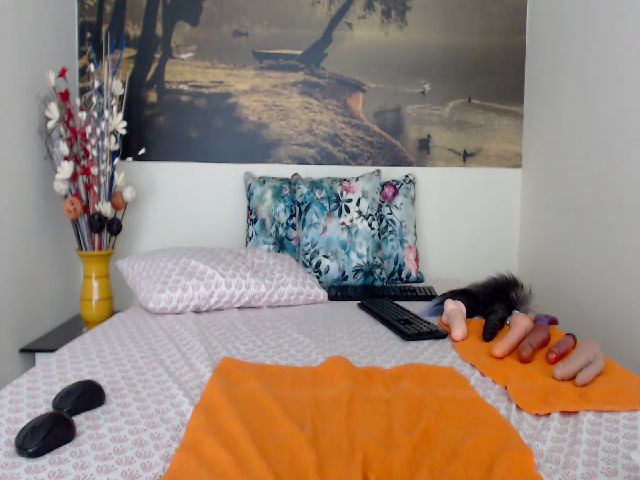 Live sex webcam photo for AikoTailor #287876242