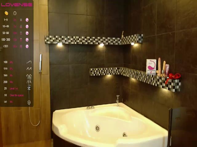 Live sex webcam photo for adison_vera #260225472