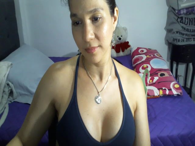 Live sex webcam photo for Sofiahenao #257328527