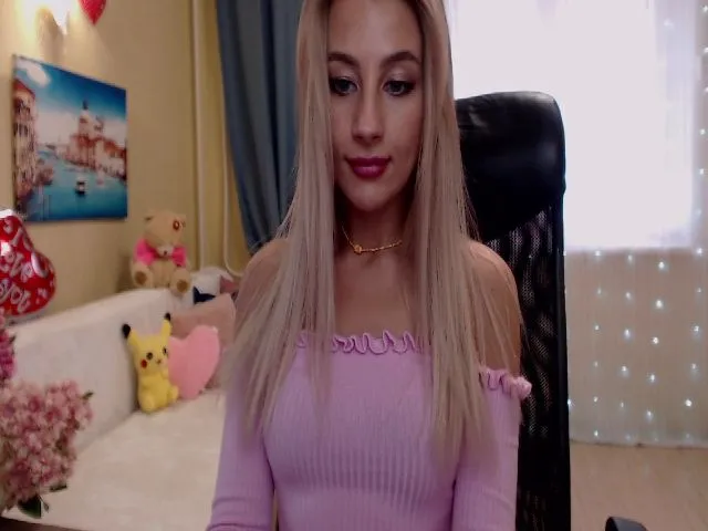 Live sex webcam photo for Magic_Eyes_ #262961100