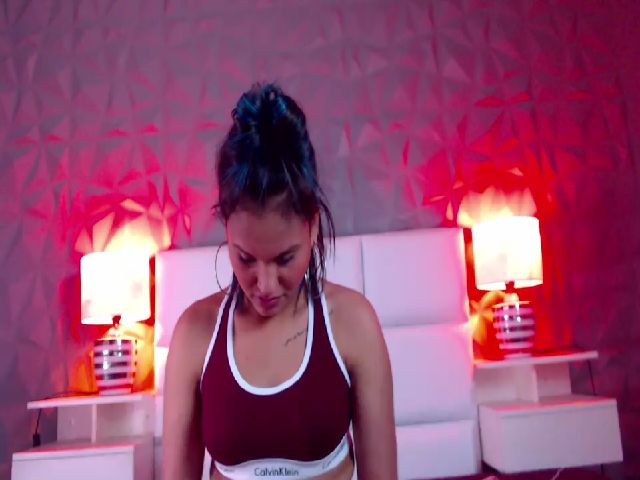 Live sex webcam photo for Infinitystarp #263778773