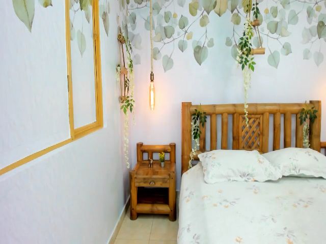 Live sex webcam photo for Prettypervyyx #265419263