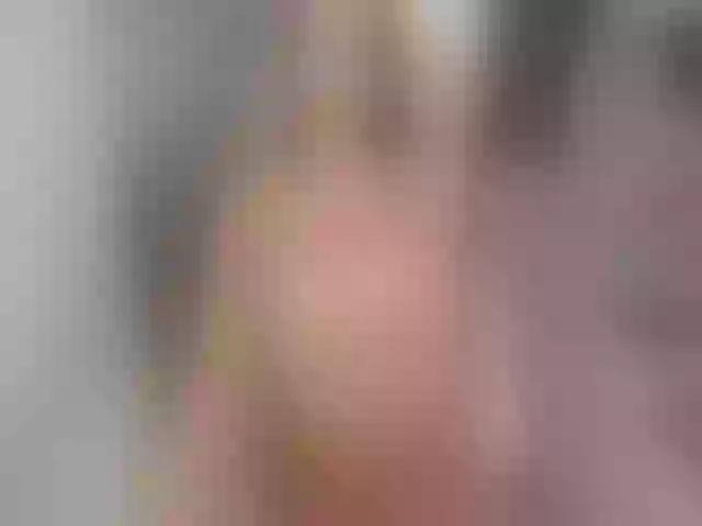Live sex webcam photo for LuisaBaker #262643254