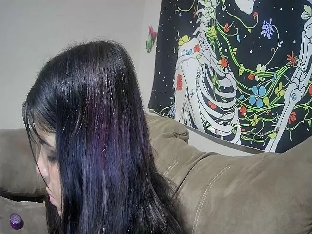 Live sex webcam photo for Lilmisspurp #258562912