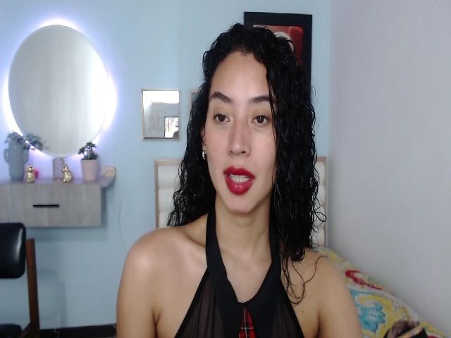 Live sex webcam photo for Jade_lee88 #254383260