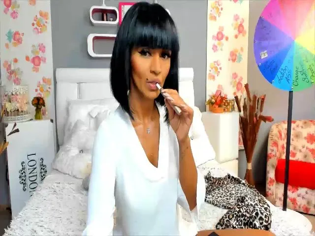 Live sex webcam photo for LissaJo #257398348