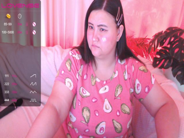 Live sex webcam photo for MinaMosss #261486216