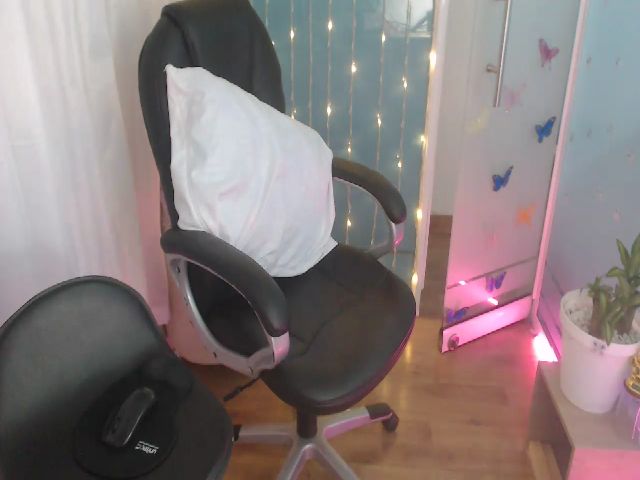 Live sex webcam photo for Anahi_moore #258973718