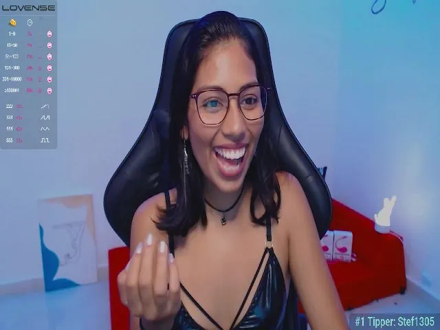 Live sex webcam photo for Turquesaxx #263948345