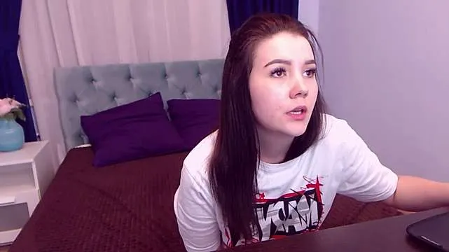 Live sex webcam photo for GRACE_FOSTERS #244515157