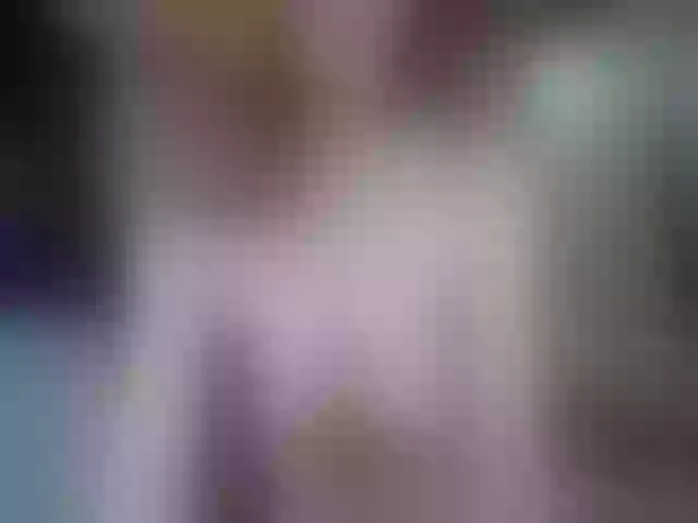 Live sex webcam photo for Ladybigsmile #263329529