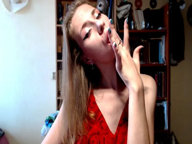 Live sex webcam photo for WinterGoddess #260619016