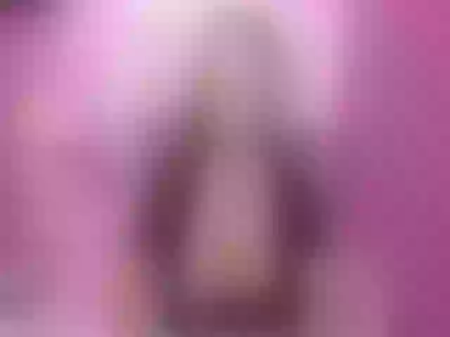 Live sex webcam photo for PtiMermaid #262983555