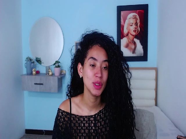 Live sex webcam photo for Jade_lee88 #260663762