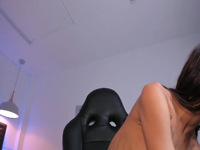 Live sex webcam photo for Vanessa_Samir #264835300