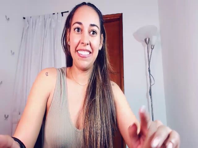 Live sex webcam photo for Tamy_bennett #261411200