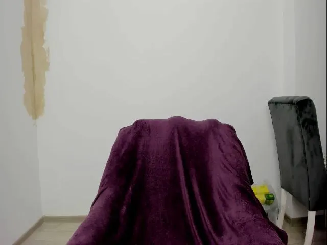 Live sex webcam photo for araseliarambu #255255786