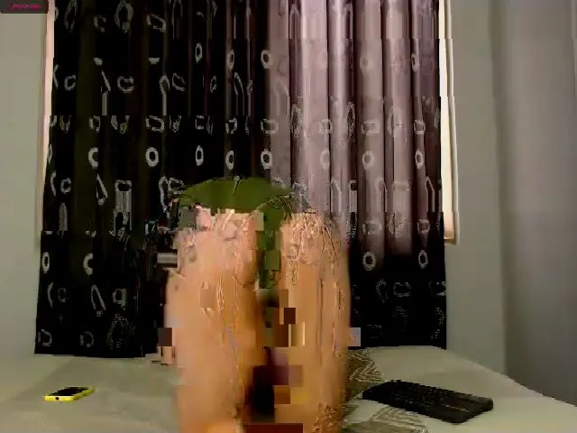 Live sex webcam photo for Klumstars #254471817
