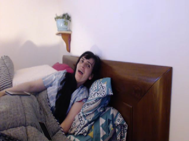 Live sex webcam photo for isabellazee2 #256125090