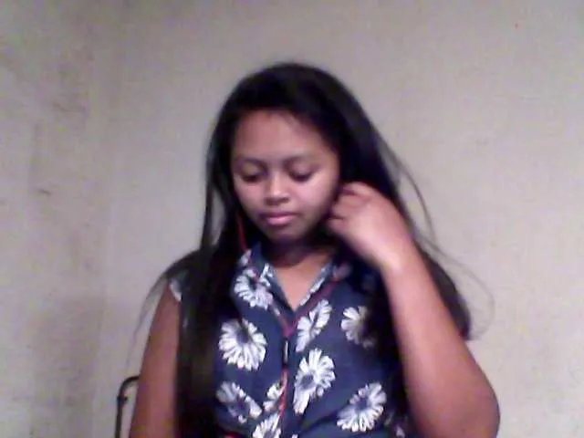 Live sex webcam photo for Mayah1 #256363517