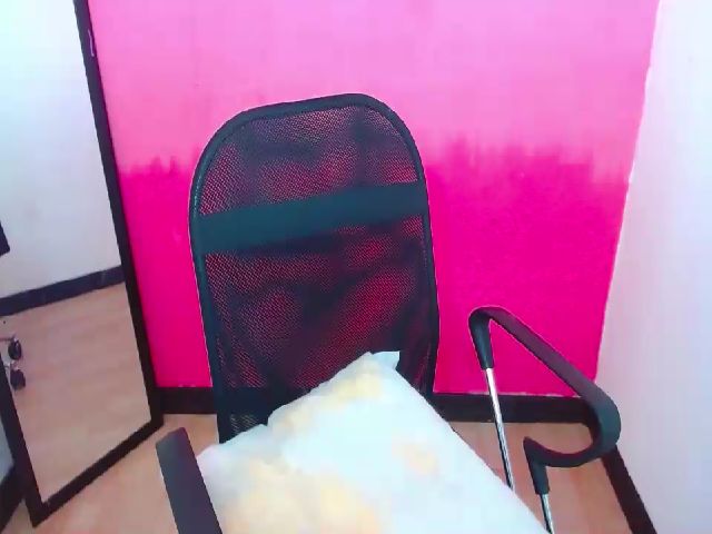 Live sex webcam photo for Juliia_sweet #263187665