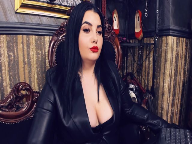 Live sex webcam photo for MelissaGlow #256324262