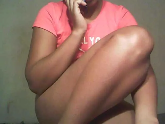 Live sex webcam photo for Mayah1 #247701503