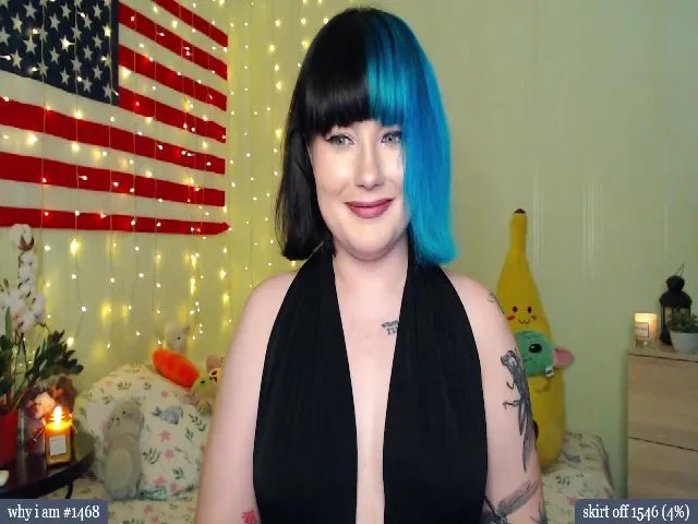 Live sex webcam photo for RoomOfGhosts #254005226